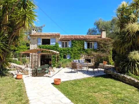 Villa La Bergerie à Roquefort-les-Pins, Châteauneuf-Grasse, WHITE STAR SERVICES