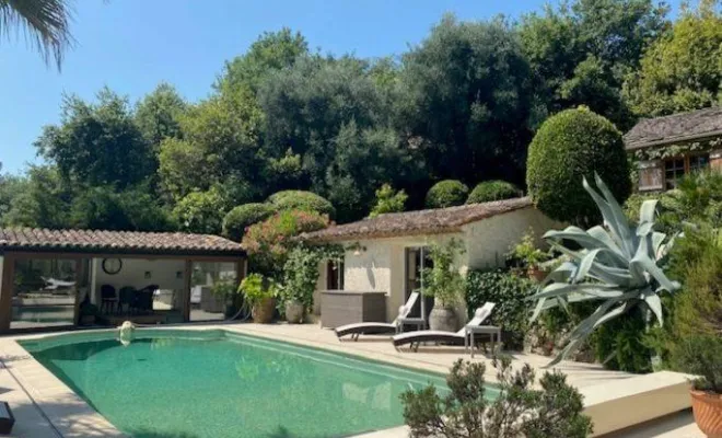 Espaces extérieurs, Châteauneuf-Grasse, WHITE STAR SERVICES